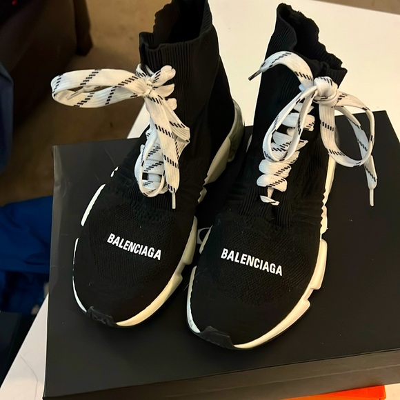 Men’s Balenciaga sneakers size 39 - Picture 1 of 5